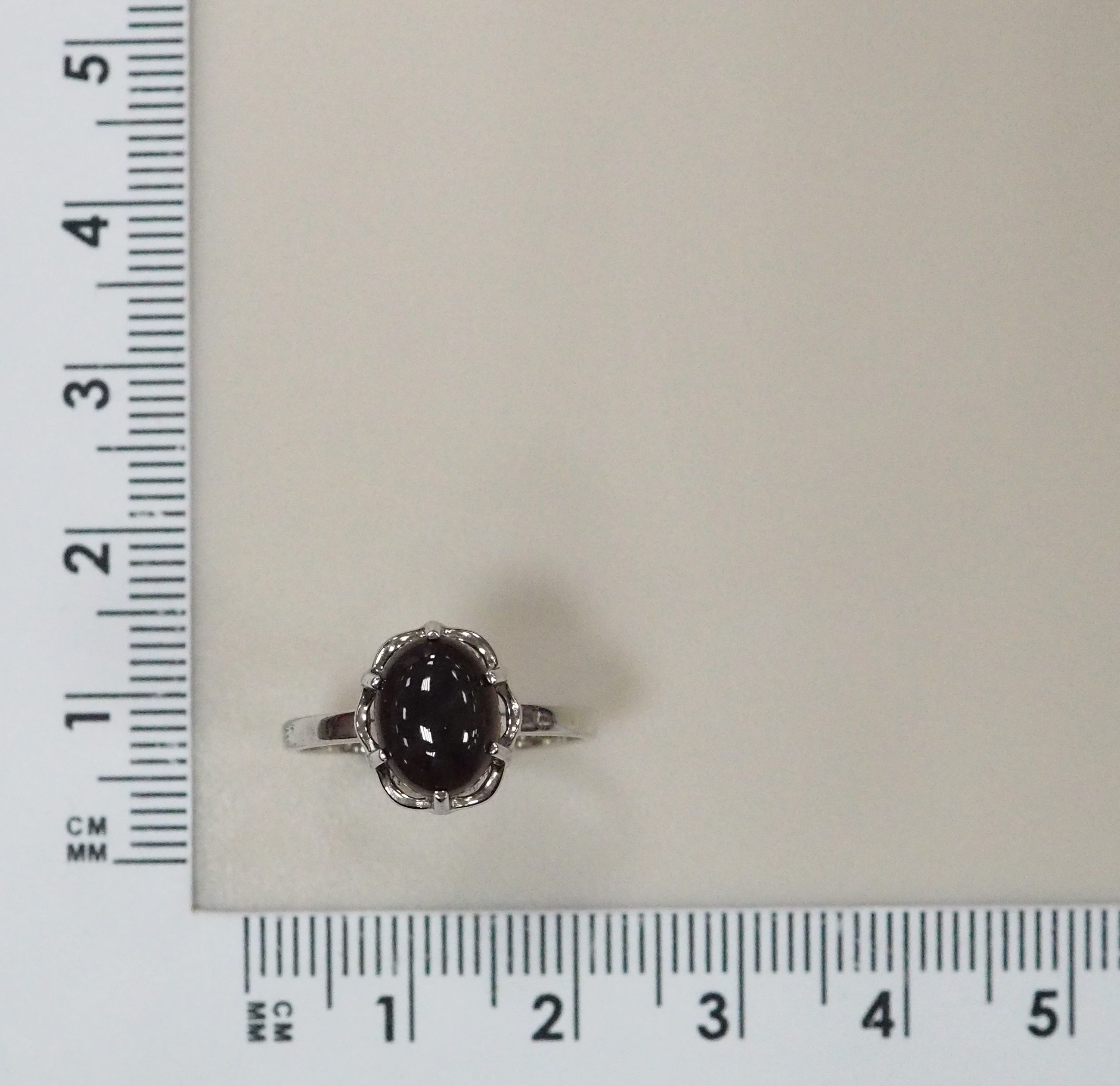 Серебряное кольцо 925 пробы; вставки 1 Опал;